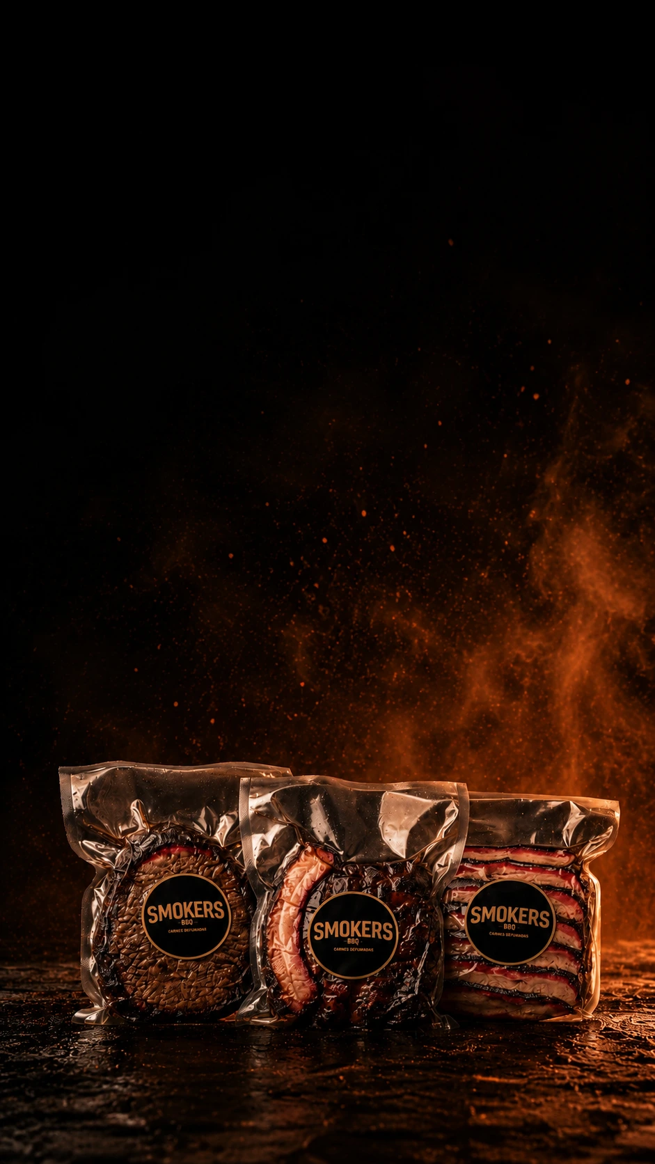 Três pacotes de carnes defumadas Smokers BBQ